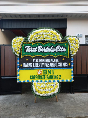 Papan Bunga Duka di Paceda