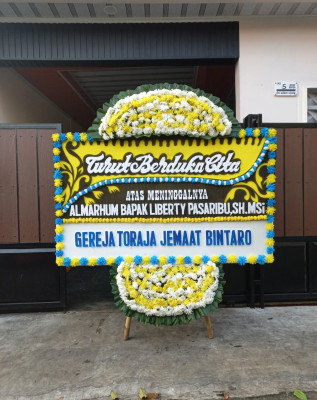 Papan Bunga Duka di Paceda